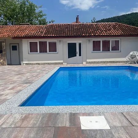 Althea & Wellness Vila